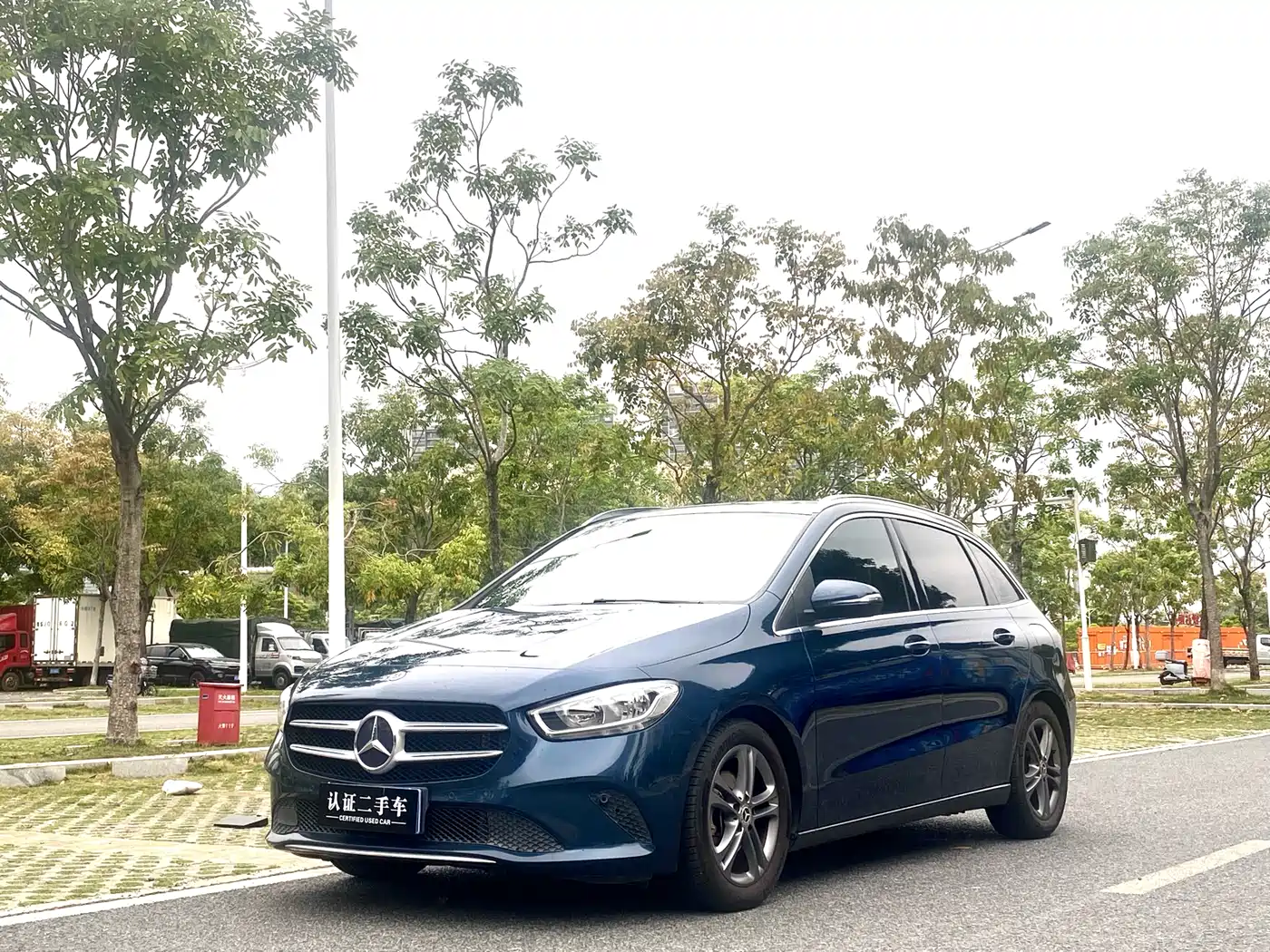 MERCEDES-BENZ CLASS B