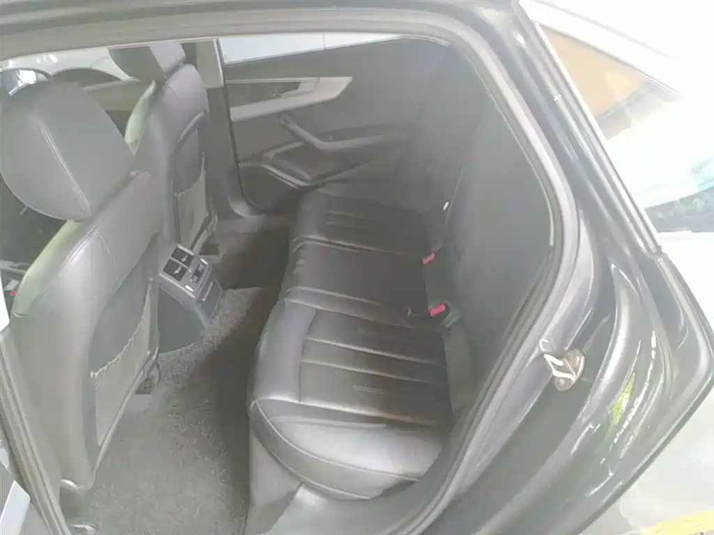Audi A4L 2019 40 TFSI Fashion (China VI) фото 17