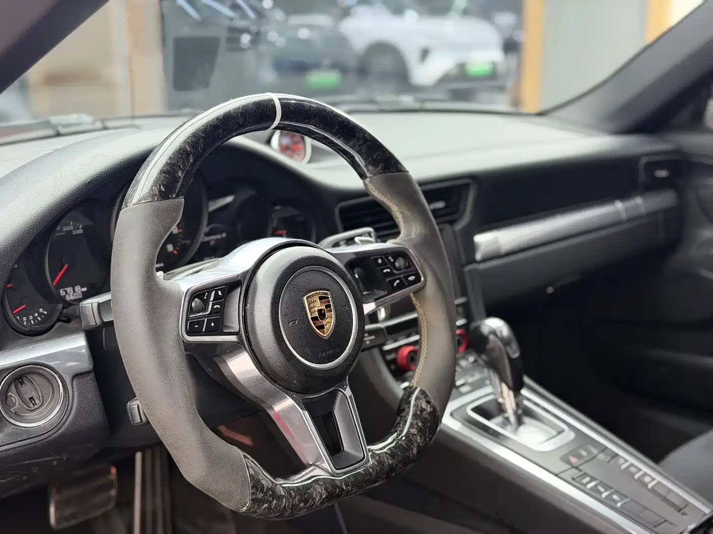 Porsche 911 2013 Carrera 4 3.4L фото 14