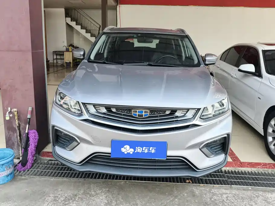 Фото 2 - Geely Coolray