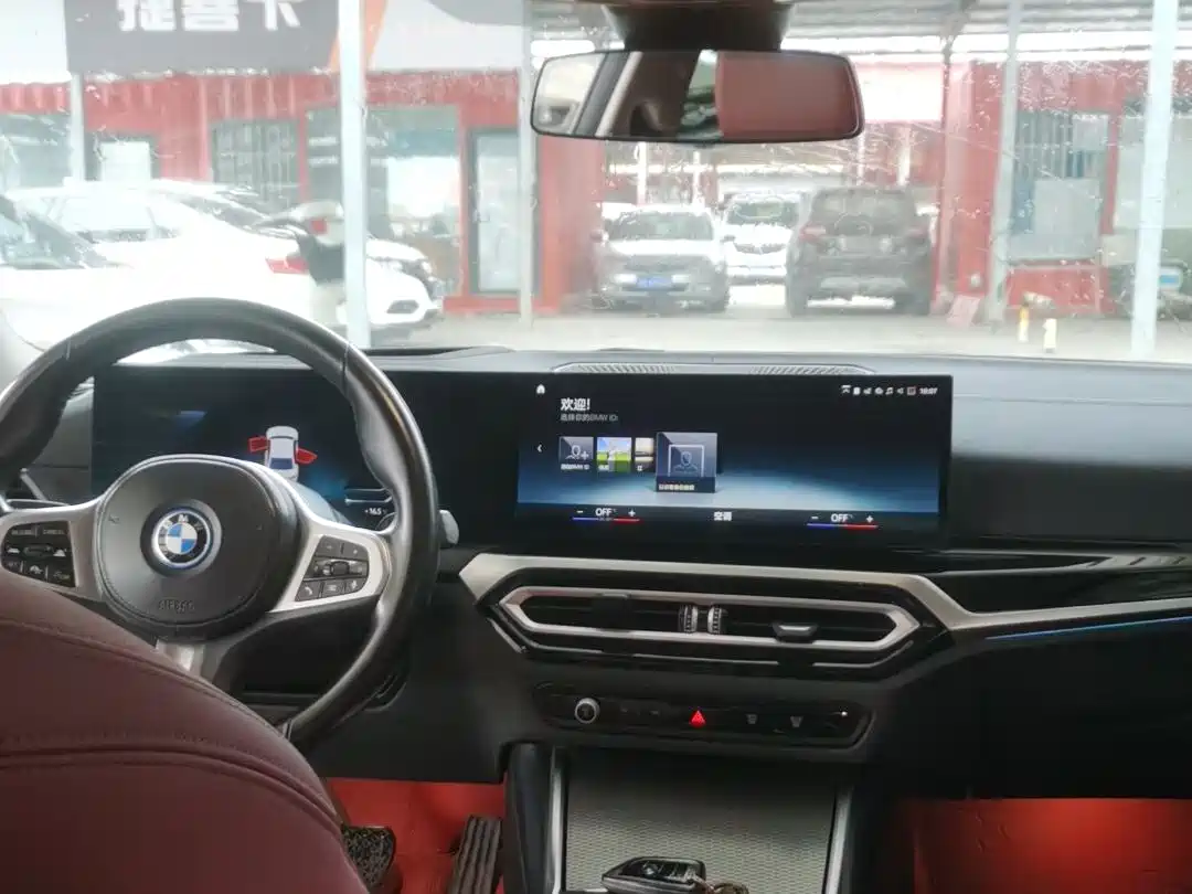 BMW I3