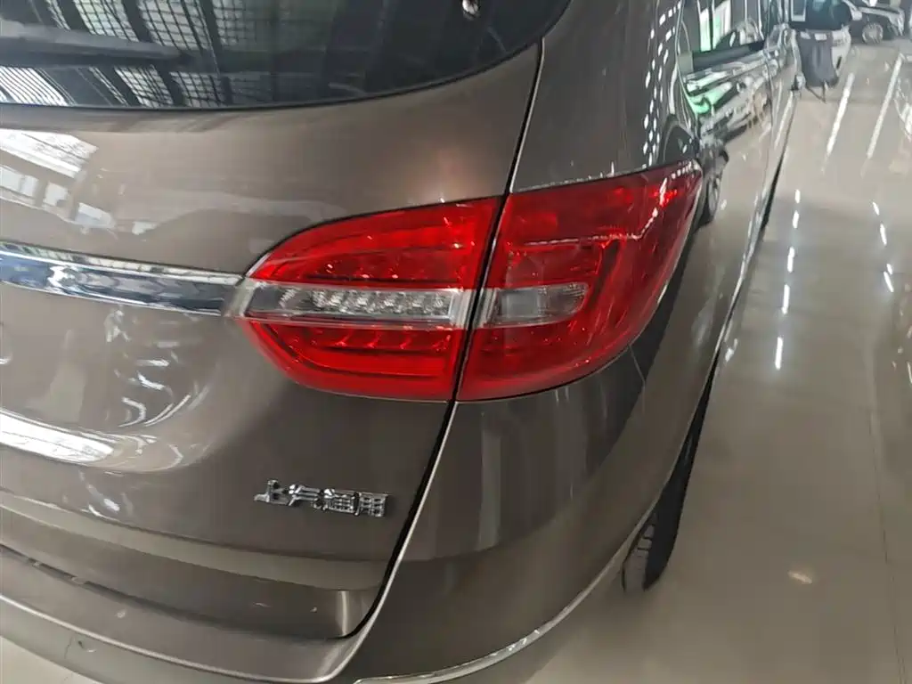 Buick GL8 2017 25S Luxury China V фото 8