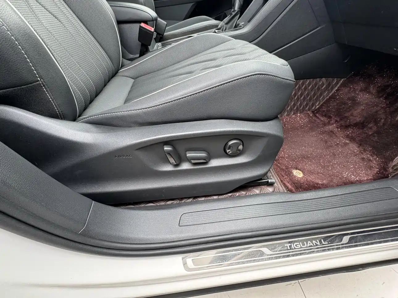 Volkswagen Tiguan L 2022 330TSI Automatic 2WD Comfort Edition фото 9