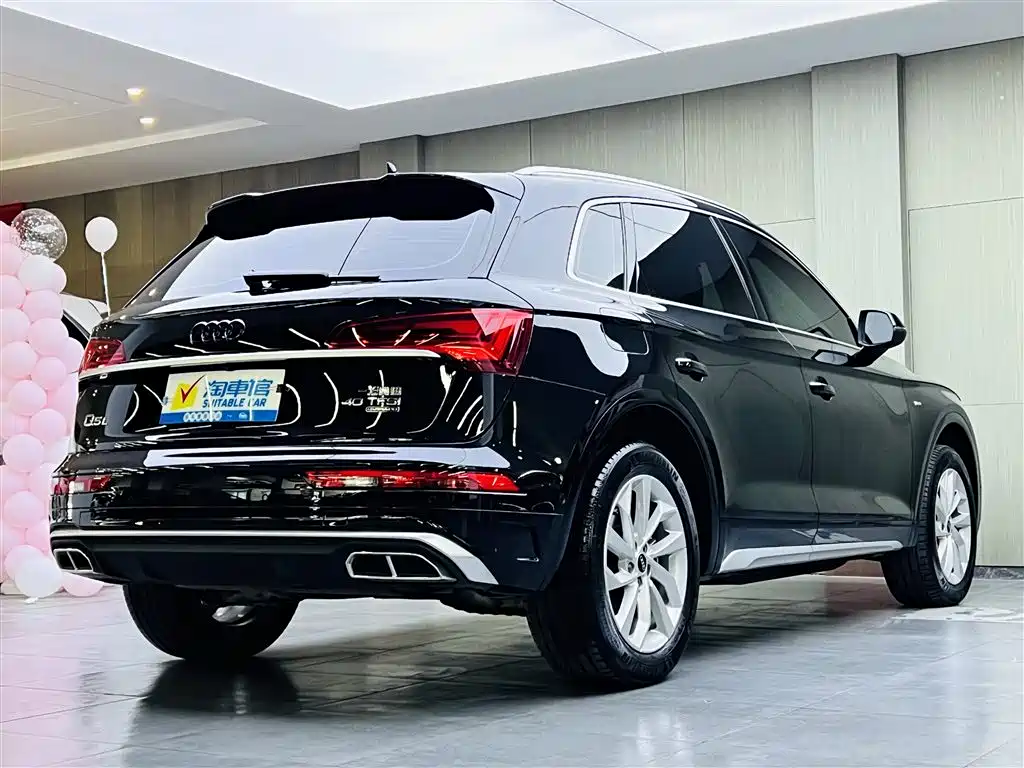Audi Q5L 2022 40T Luxury Dynamic фото 4
