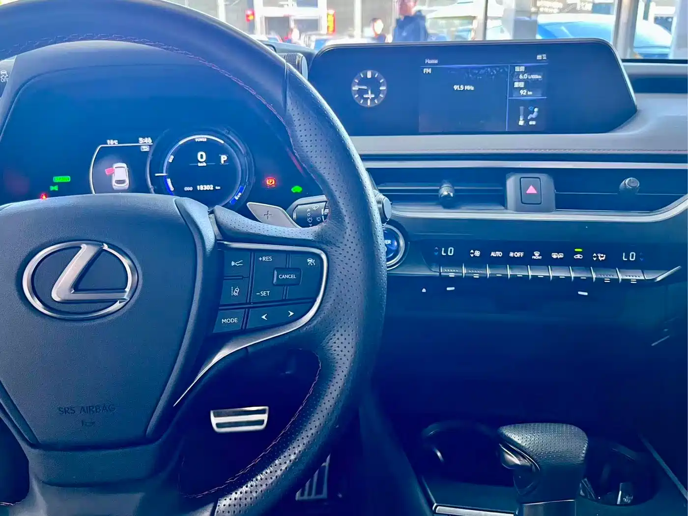 Lexus UX 2020 260h F SPORT Edition фото 11