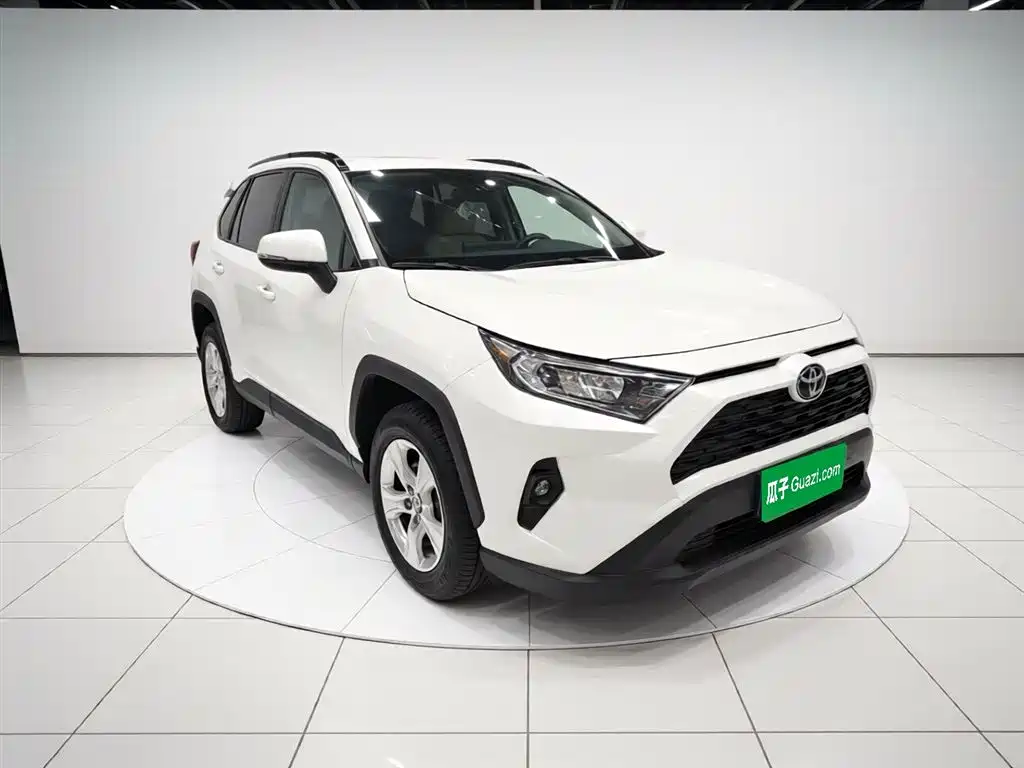Toyota RAV4 Rongfang 2023 2.0L CVT 2WD Urban Edition фото 4