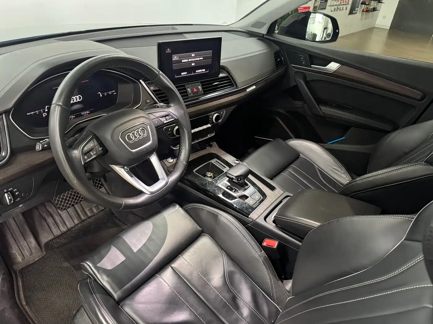 Audi Q5L 2022 Facelift 45T Premium Dynamic фото 8