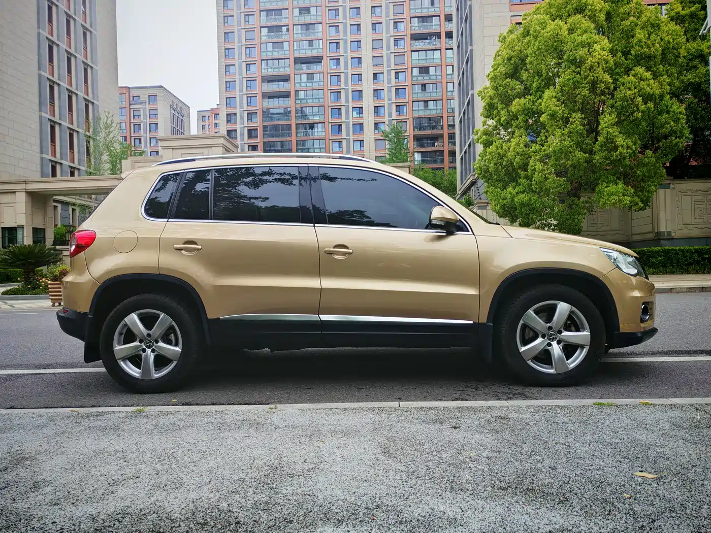 Volkswagen Tiguan 2013 2.0TSI Auto 4WD Luxury Edition фото 7