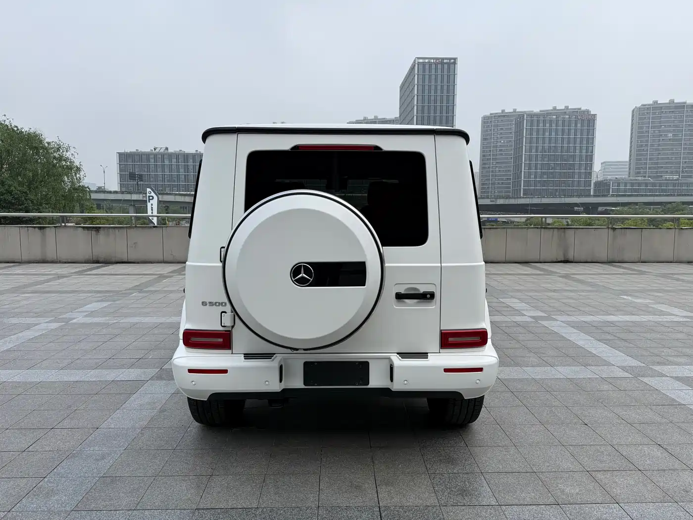 Mercedes-Benz G-Class 2024 G 500 фото 21