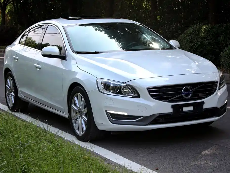 Volvo S60 Plug-in Hybrid 2015 2015 S60L E-Drive Hybrid T6 Wisdom