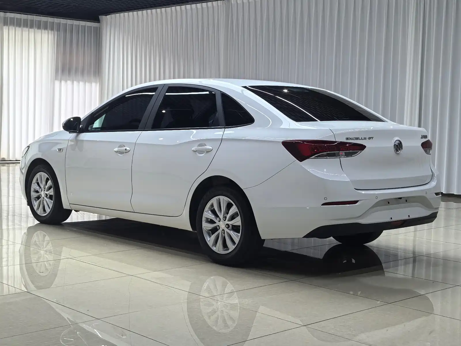 Фото 5 - Buick Excelle