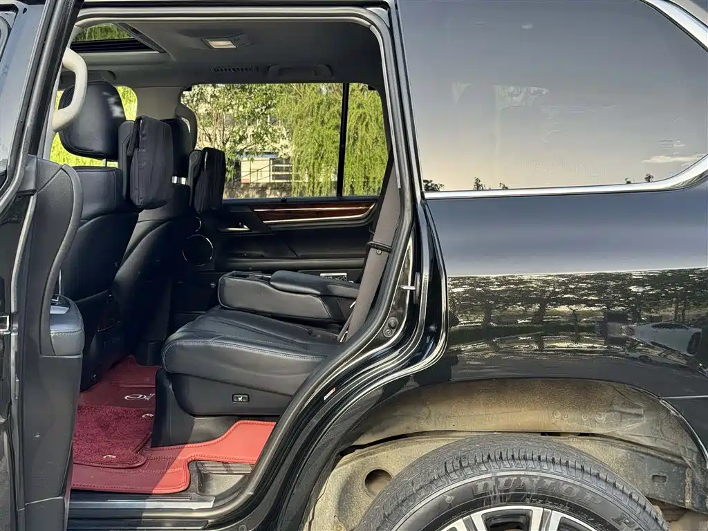 Lexus LX 2017 570 Prestige Luxury фото 7