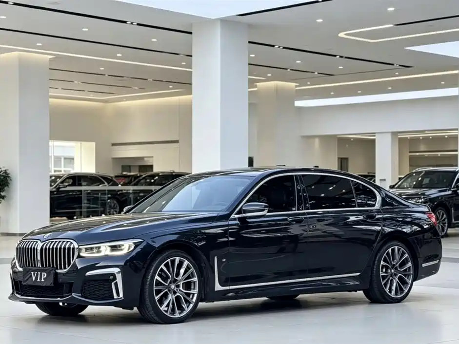 BMW 7-SERIES