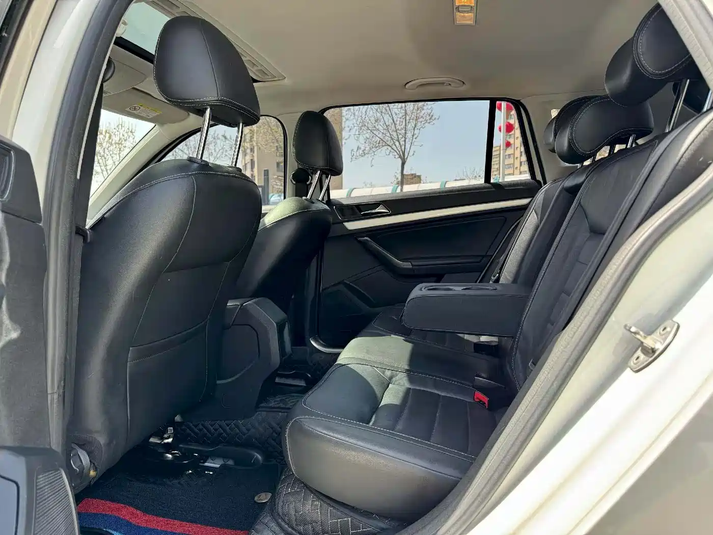 Volkswagen Lavida Tour 2017 180TSI DSG Comfort Edition фото 6
