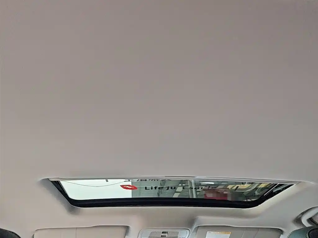 Фото 18 - Roewe i6 MAX