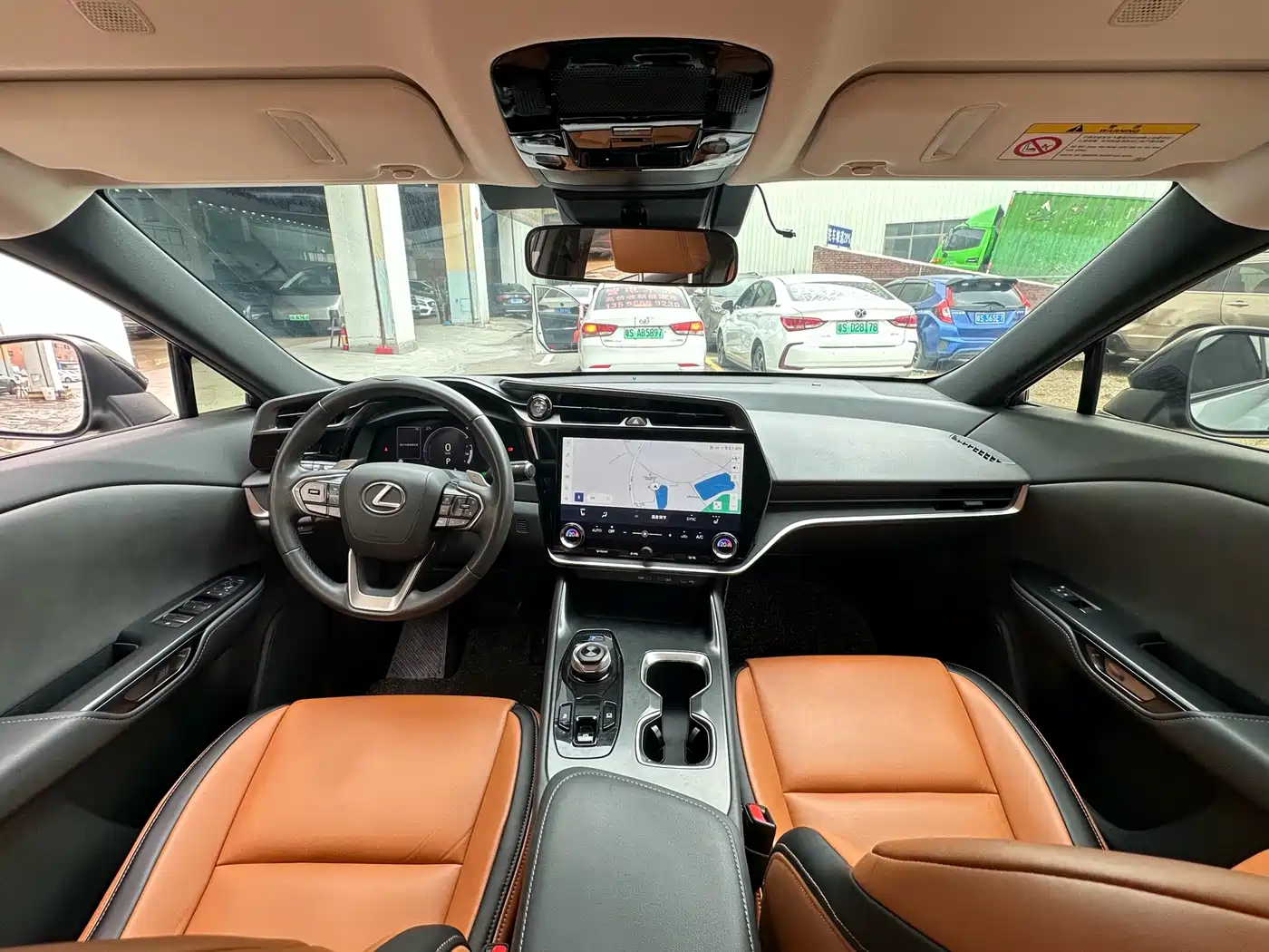 Lexus RZ 2023 450e 4WD Expedition Edition фото 12