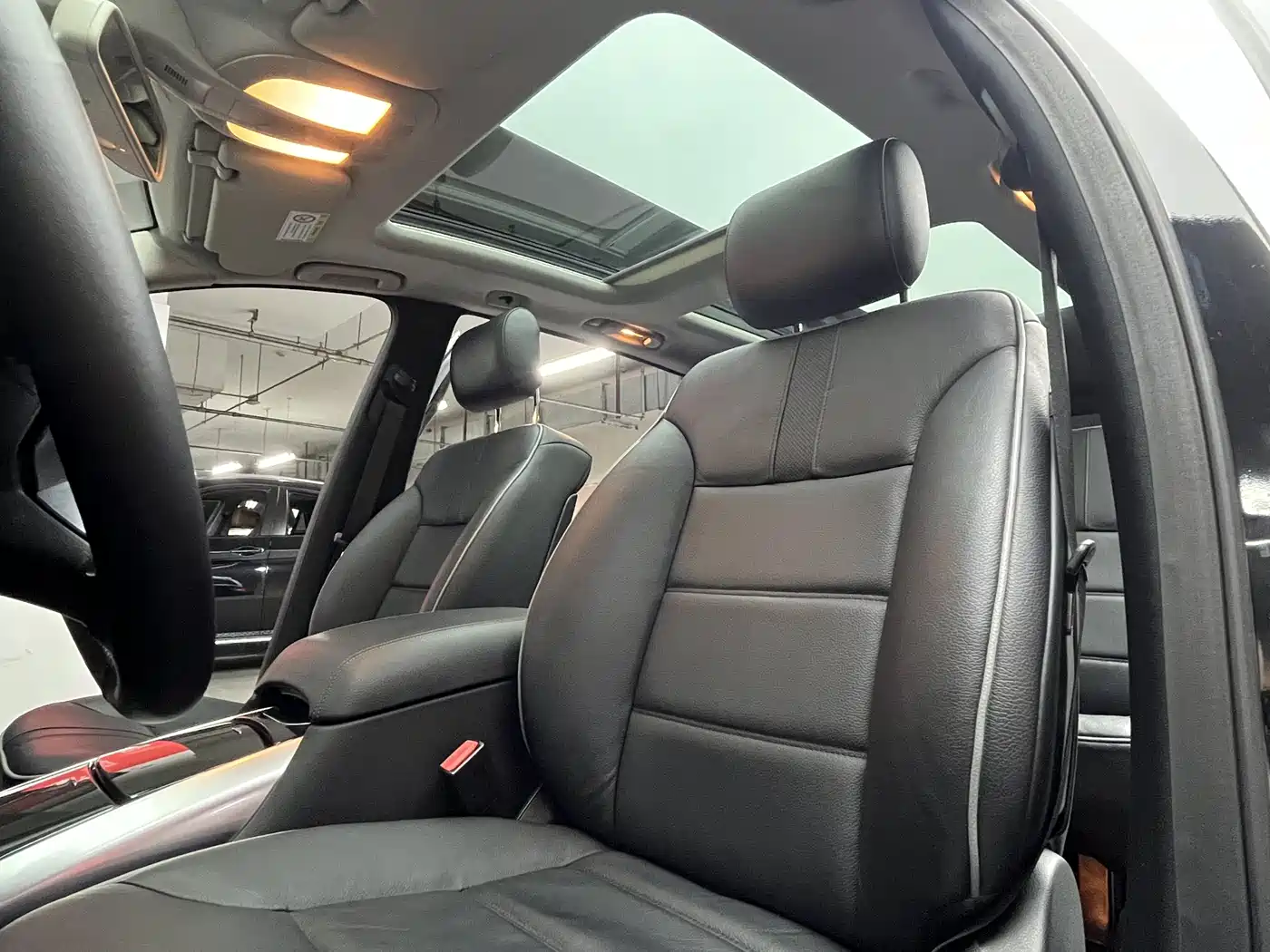 Mercedes-Benz R-Class 2017 R 320 4MATIC Business Collector's Edition фото 8