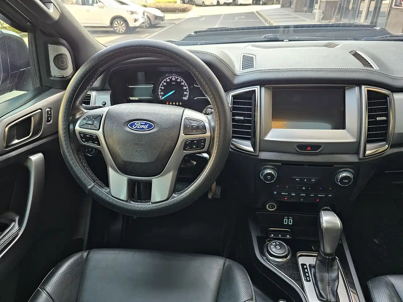 Ford Everest 2017 2.0T Gasoline Automatic 4WD Luxury Edition 5-Seater фото 9
