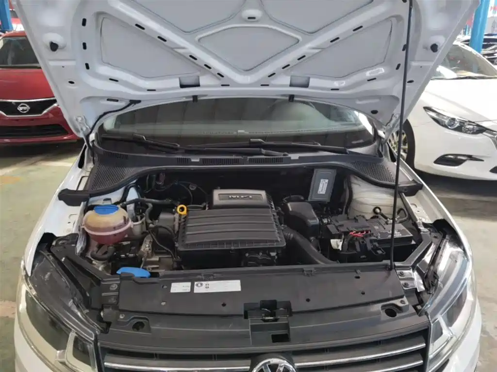 Volkswagen Santana 2016 1.4L Manual Trend Edition фото 20