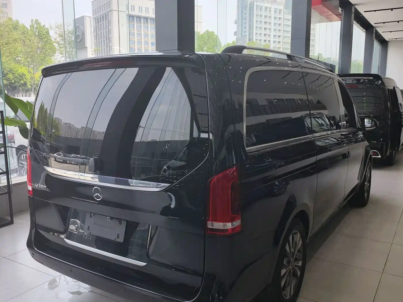 Mercedes-Benz V-Class 2018 V 260 Navigator Edition China VI фото 10