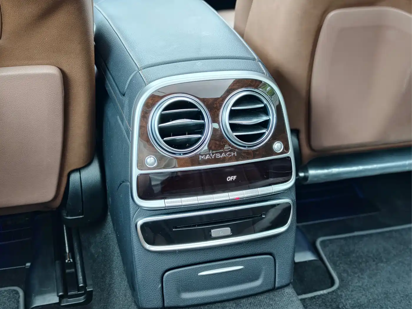 Mercedes-Benz Maybach S-Class 2015 S 400 4MATIC фото 11