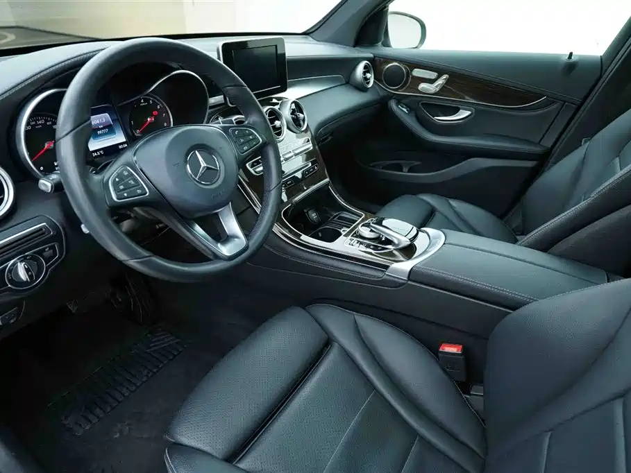 Mercedes-Benz GLC 2019 GLC 260 L 4MATIC Dynamic фото 9