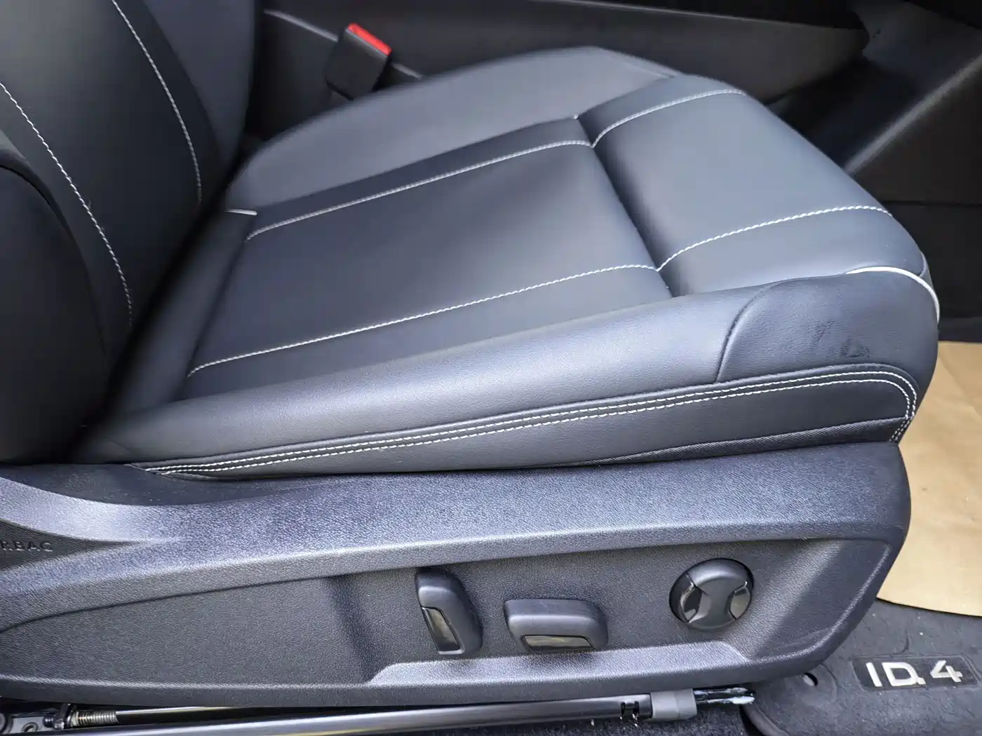 Volkswagen ID.4 X 2024 2025 Smart Pure Intelligent Edition