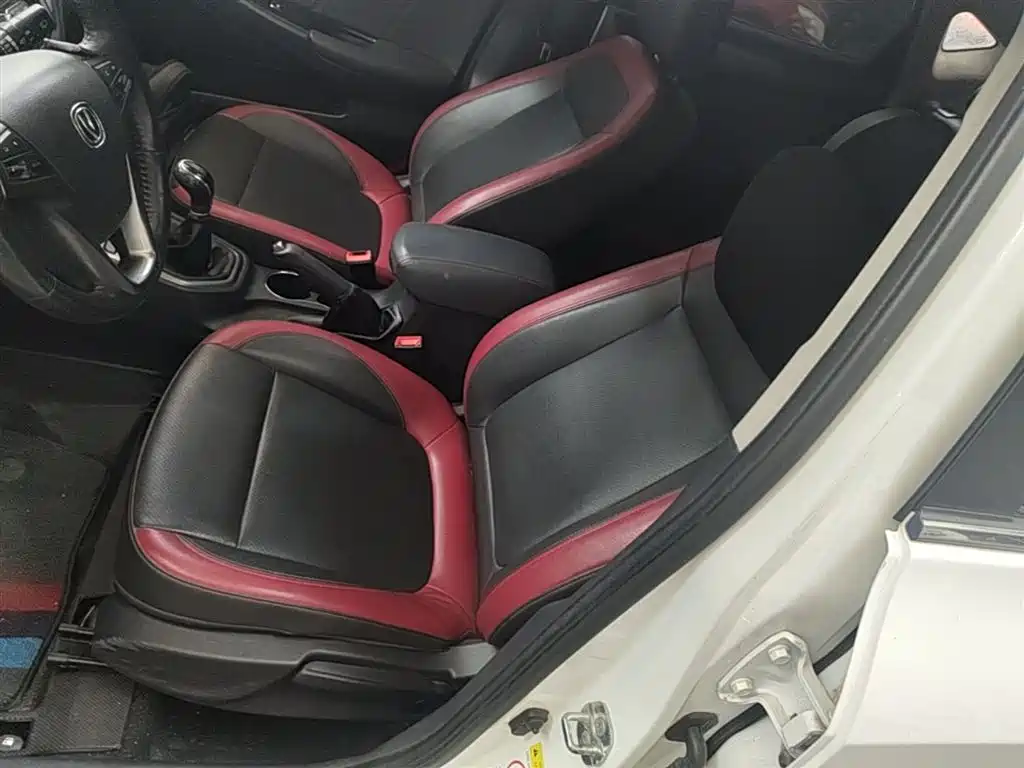 Changan Eado XT 2016 2016 1.6L Manual Stylish Cool Edition