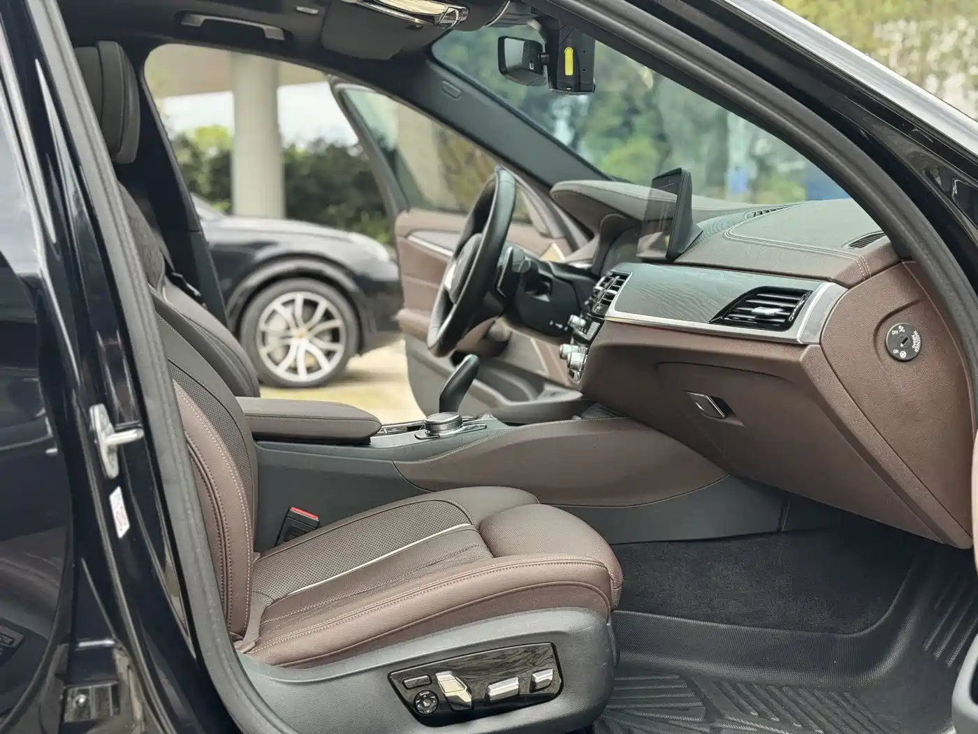 BMW 5 Series 2023 Facelift 530Li Premium M Sport Package фото 14