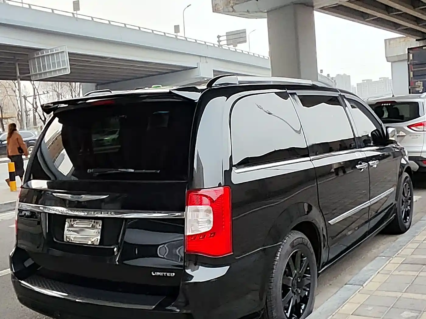 Chrysler Grand Voyager (Import) 2013 2013 3.6L Luxury Edition