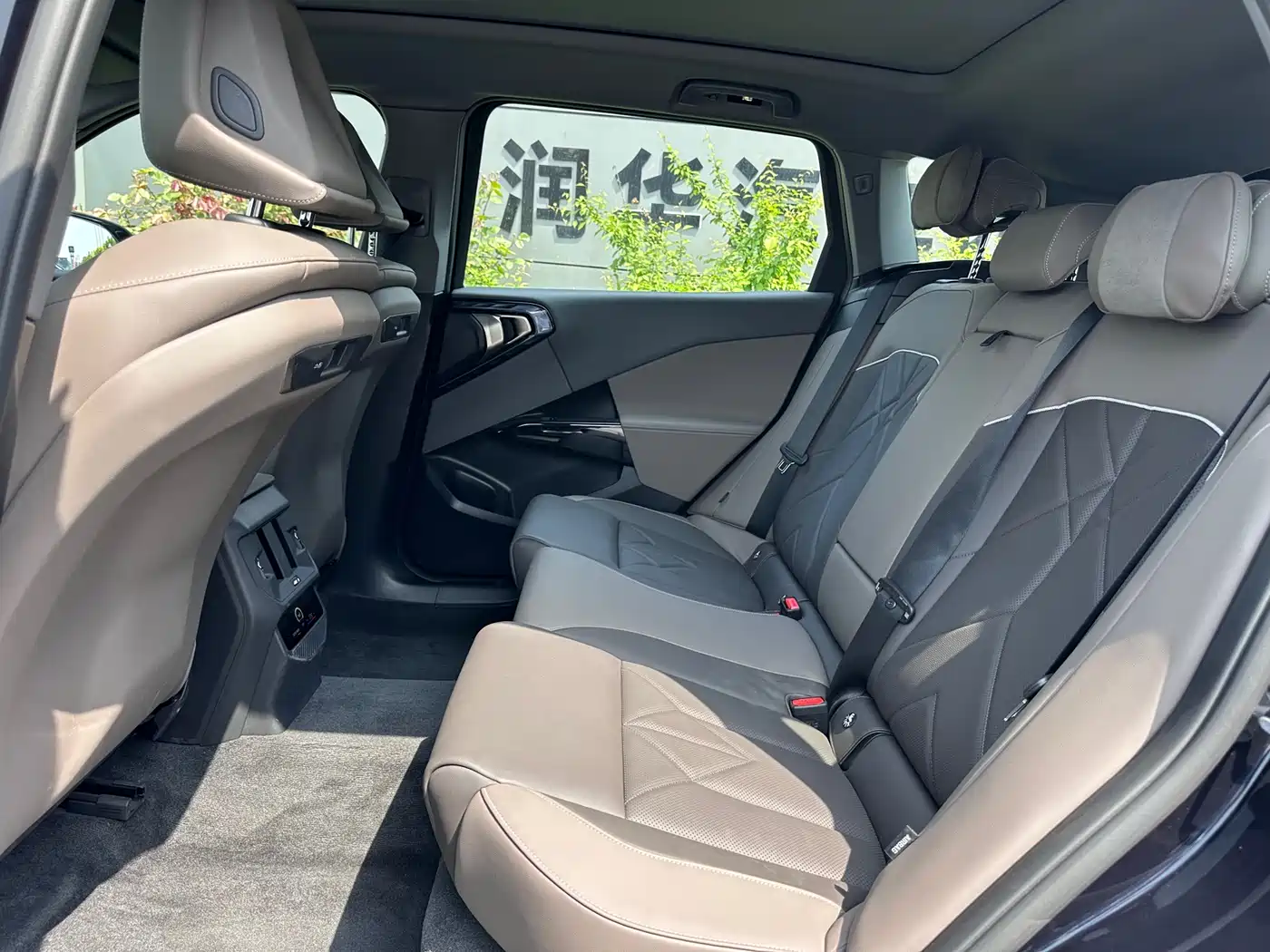 BMW X3 2025 xDrive25L Luxury Package фото 8