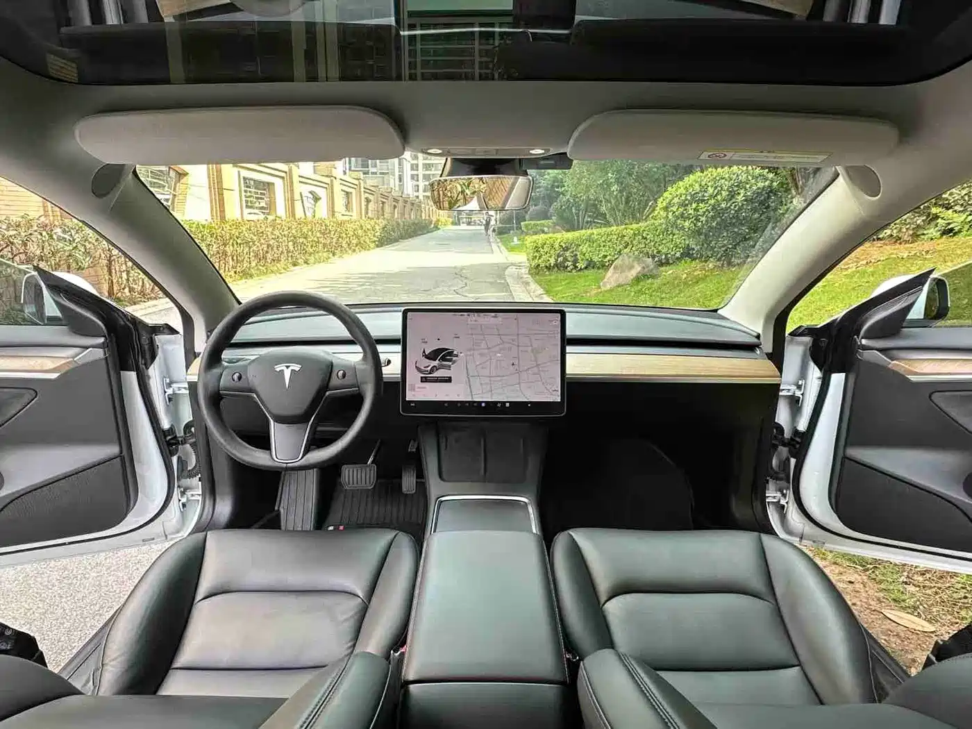 Фото 8 - Tesla Model 3