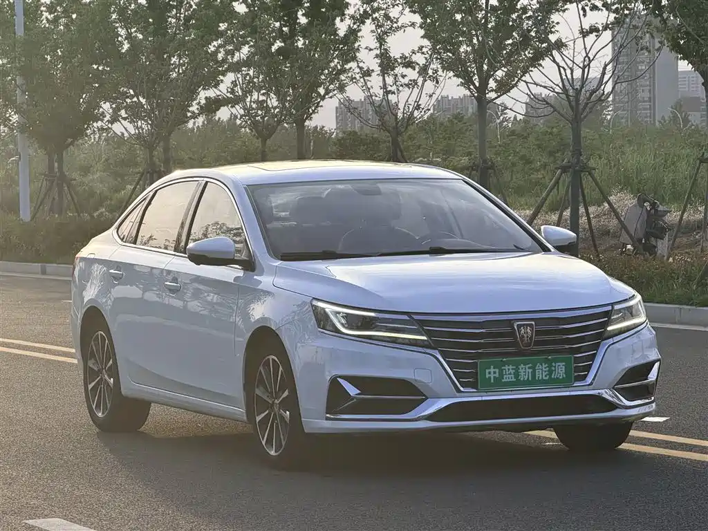 Roewe i6 New Energy 2018 2017 45T Hybrid Connected Smart Premium Edition