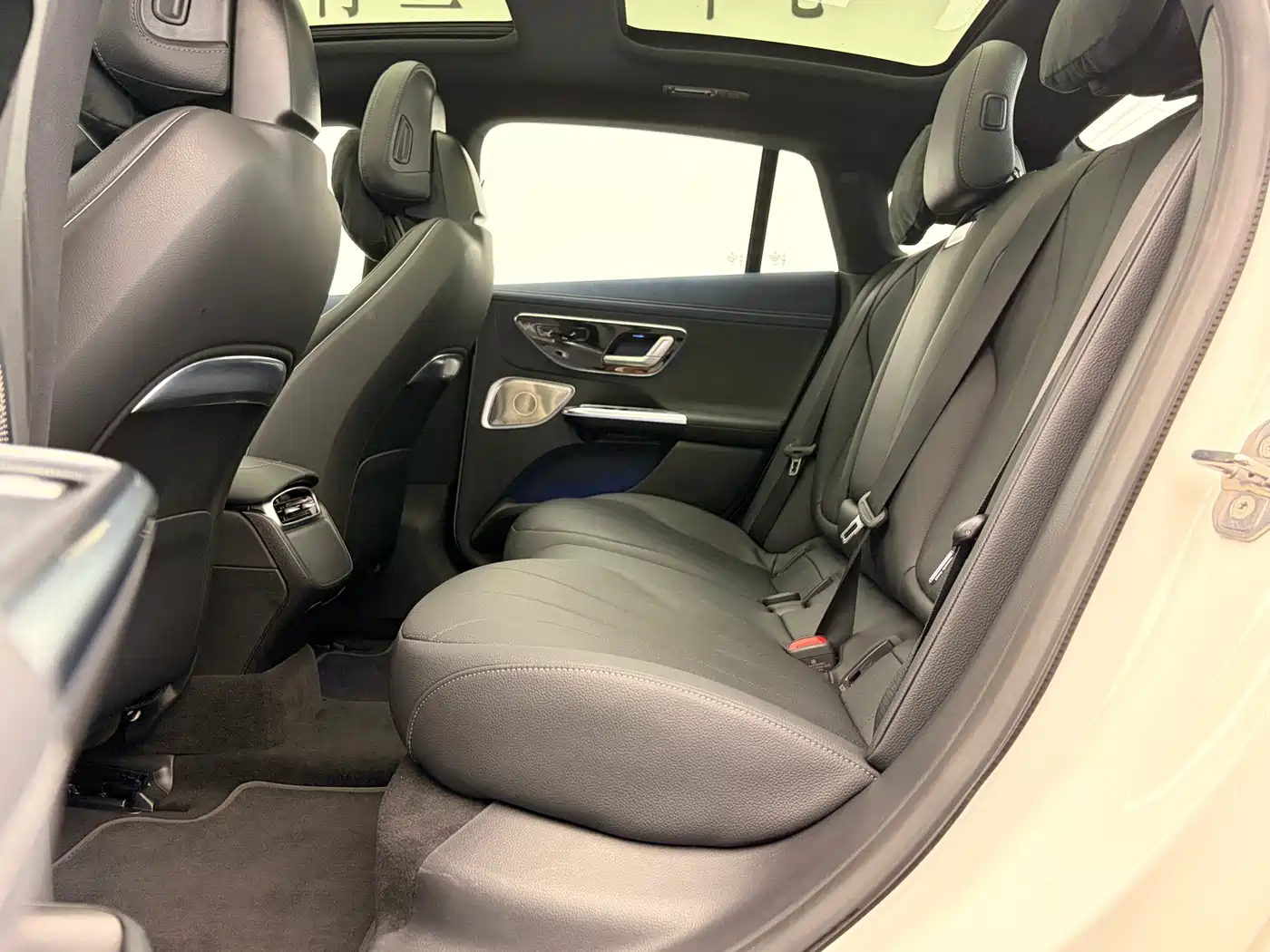 Mercedes-Benz EQE 2025 2025 Model 500 4MATIC Luxury Edition