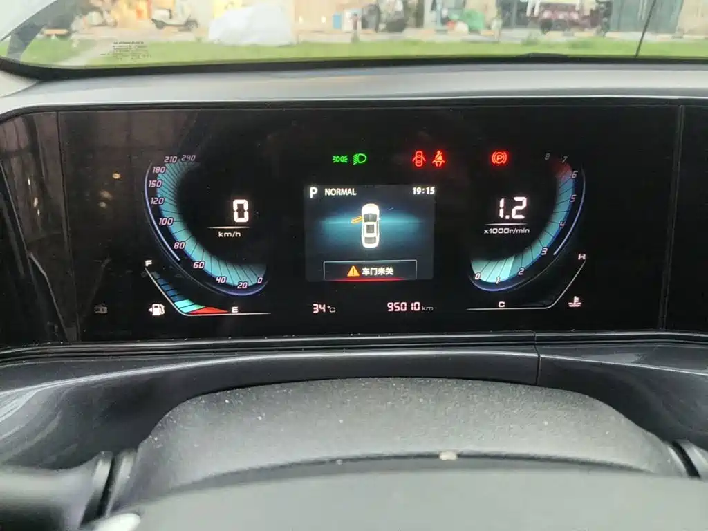 Changan Eado 2020 PLUS Blue Whale NE 1.4T GDI DCT Premium 4