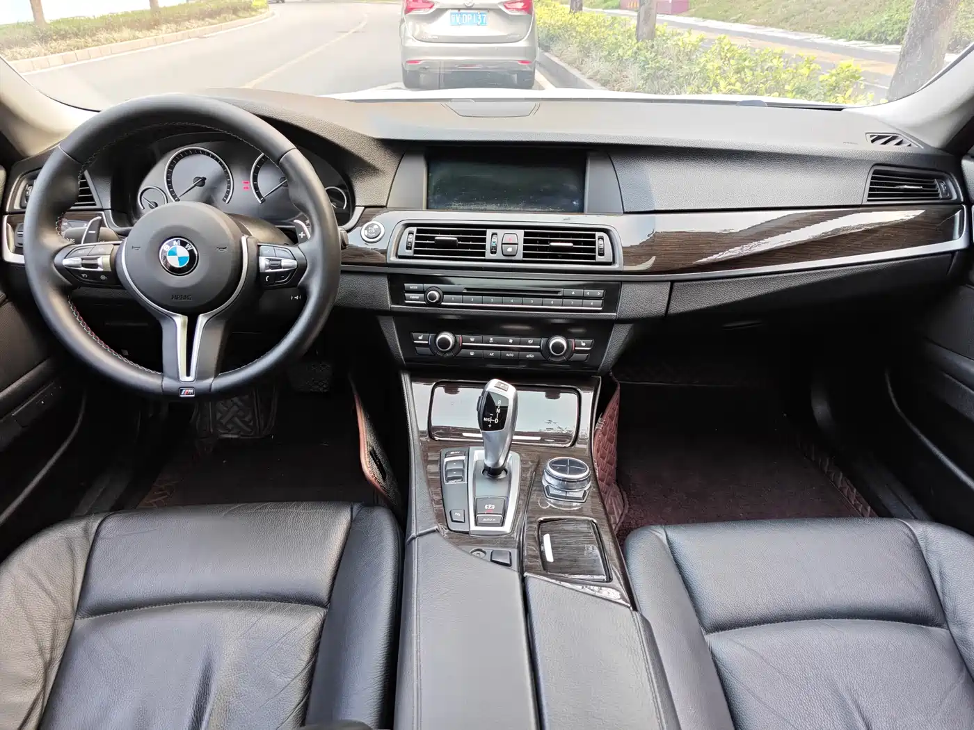 BMW 5 Series 2013 530Li Luxury фото 6