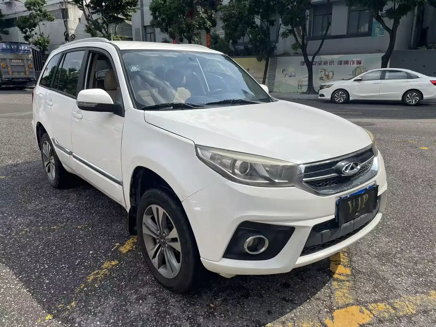 Chery Tiggo 3 2015 2014 1.6L CVT Trend