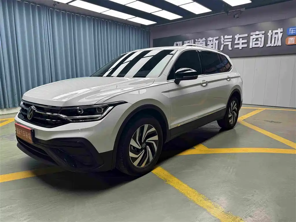 Volkswagen Tiguan L 2024 300TSI Auto 2WD Smart Edition