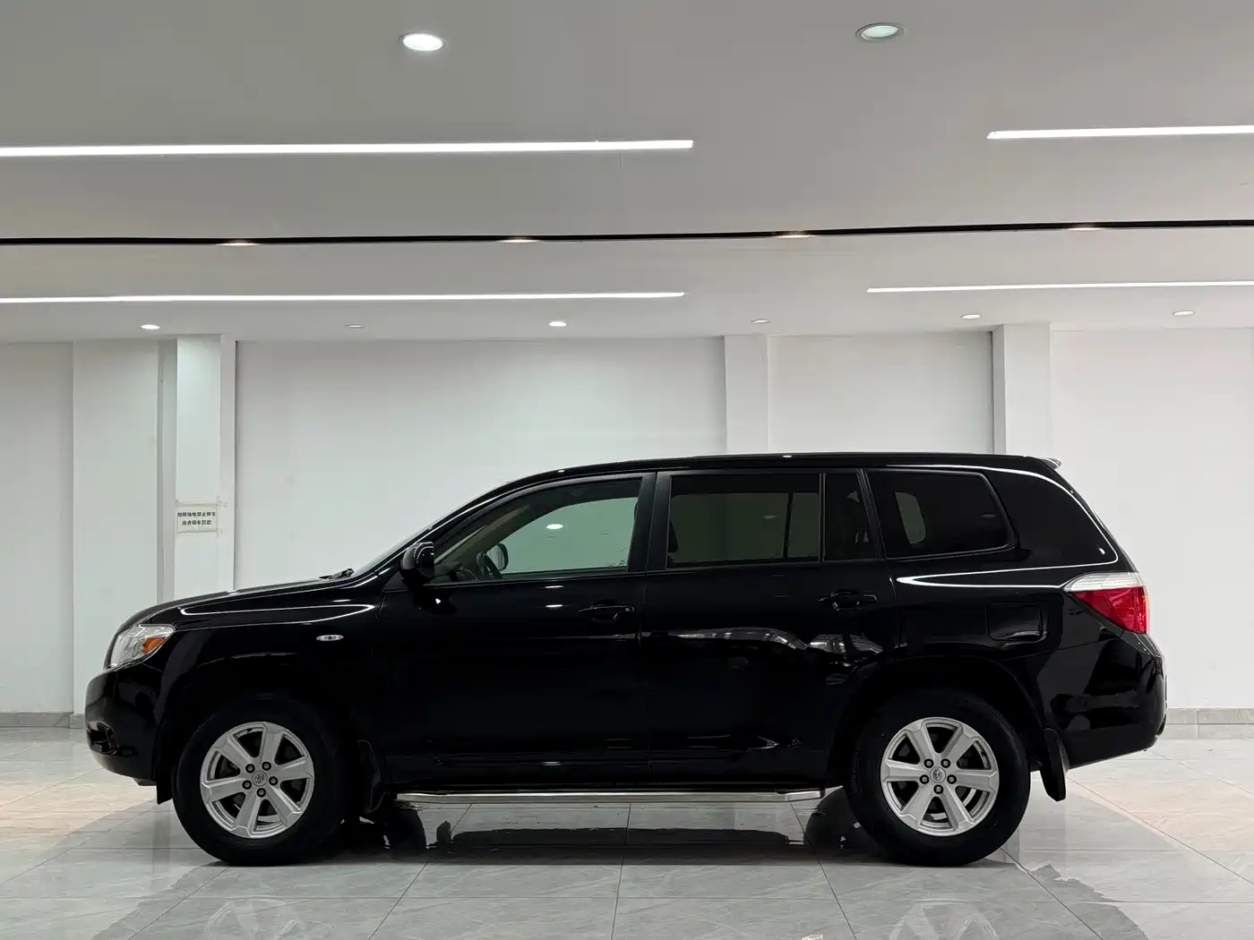 Toyota Highlander 2011 2.7L 2WD 5-seat Elite фото 19