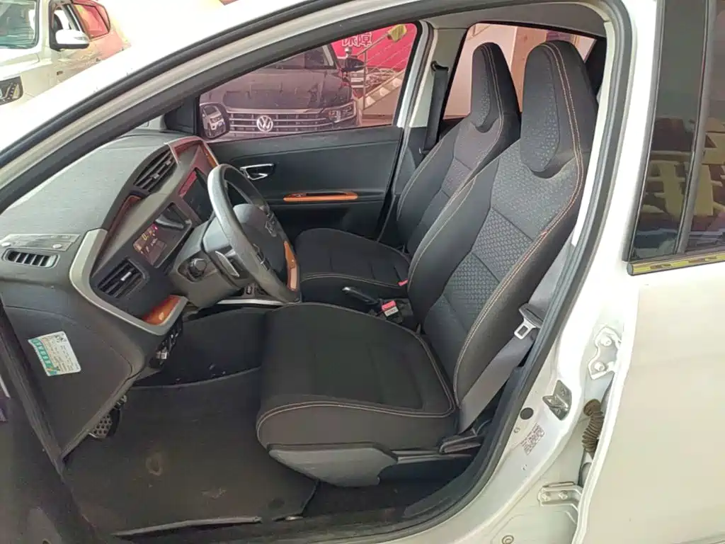 Geely Yuanjing X1 2018 2017 1.3L Auto Fun Edition