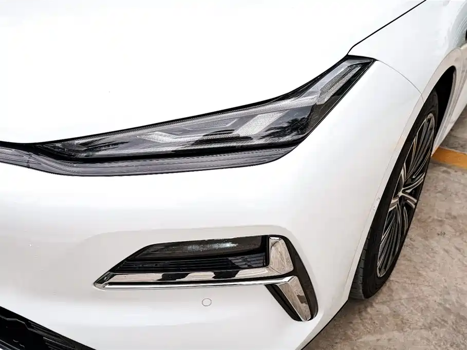 Geely Galaxy Galaxy Xingyao 8 2025 130km EM-P Starship Edition фото 21