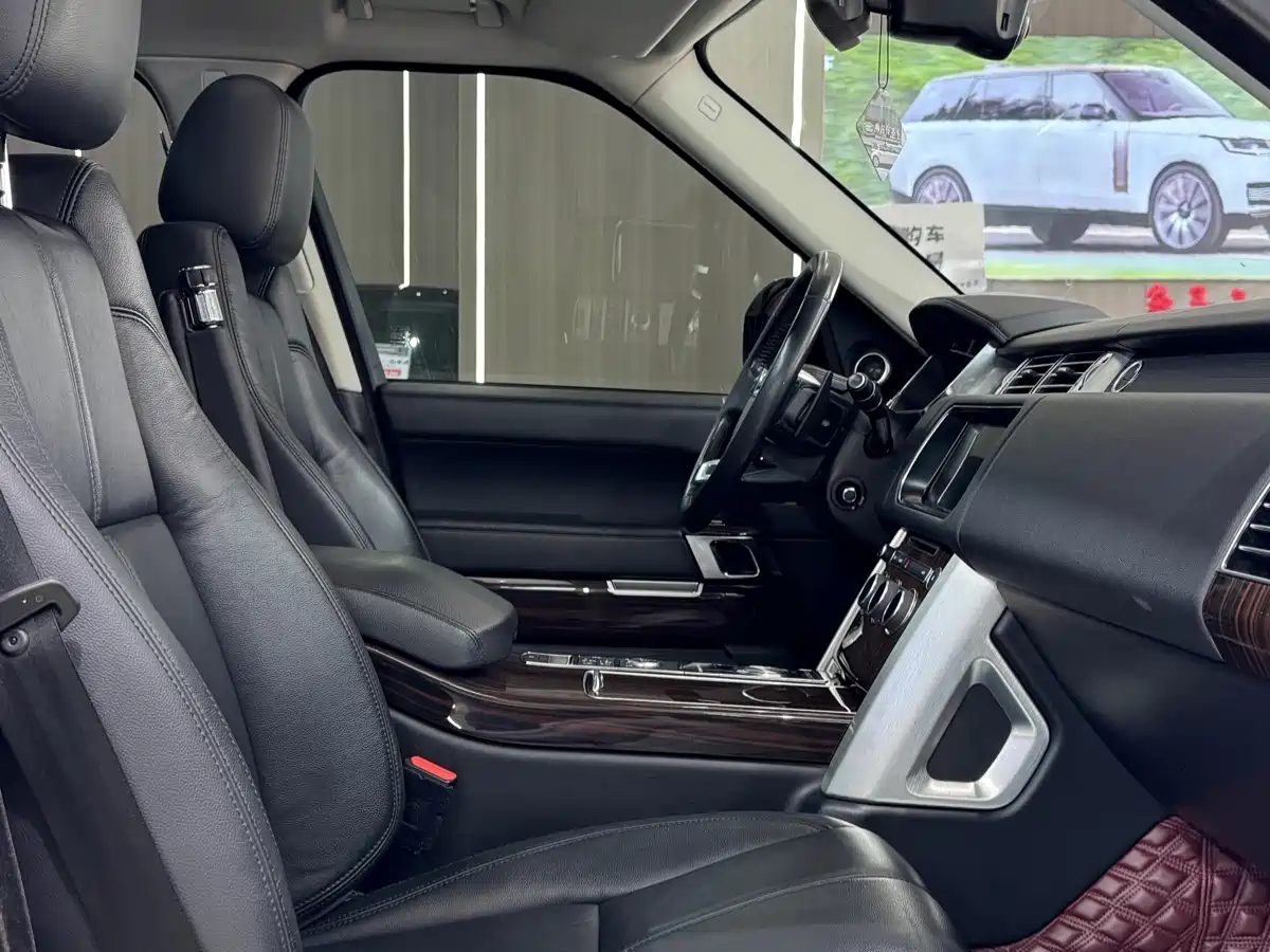 Land Rover Range Rover 2017 3.0 SC V6 Vogue фото 10
