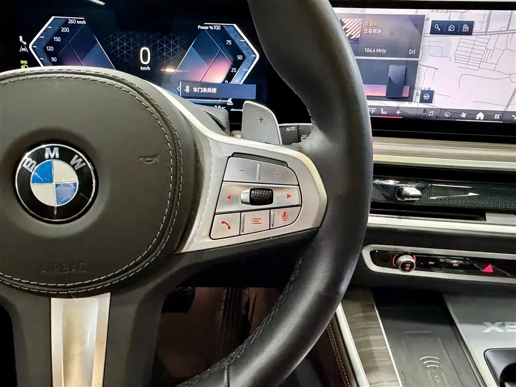 BMW X5 2023 xDrive 40Li M Sport Package фото 16