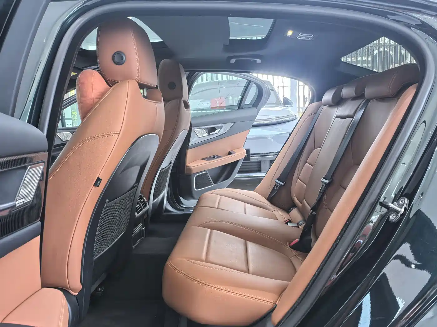Jaguar XEL 2024 2024 Model 2.0T 250PS R-DYNAMIC S Gloss Black Sport Edition