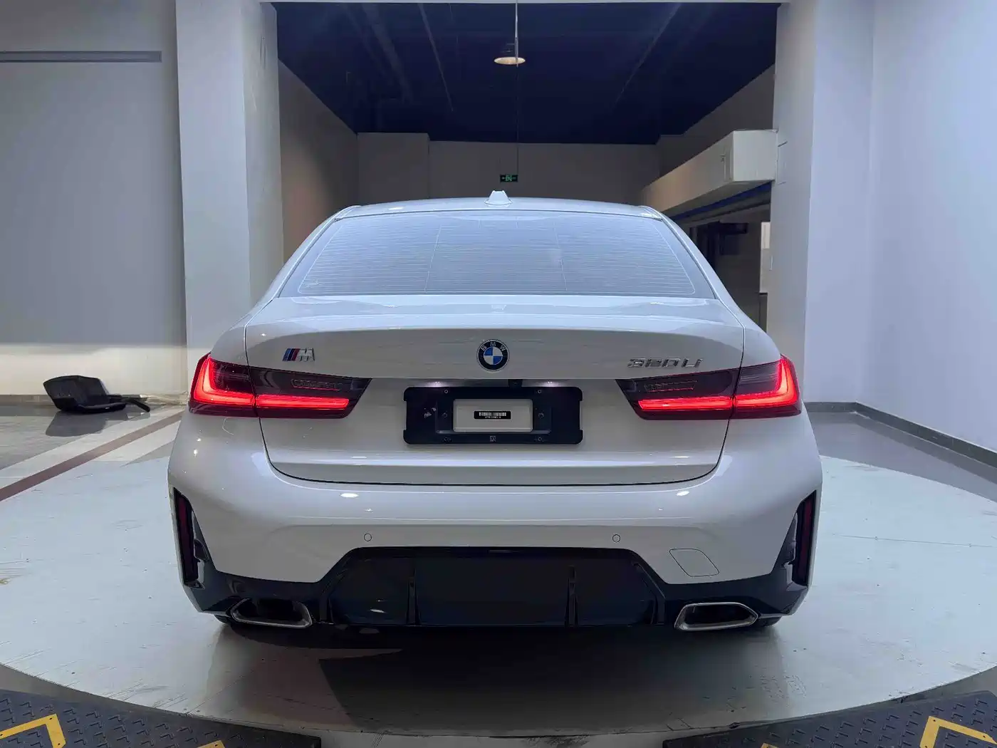 BMW 3 Series 2023 320Li M Sport Package фото 5