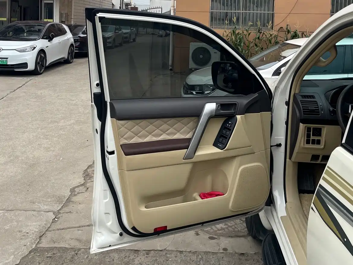 Toyota Prado (Import) 2016 2014 2.7L Automatic Standard Edition