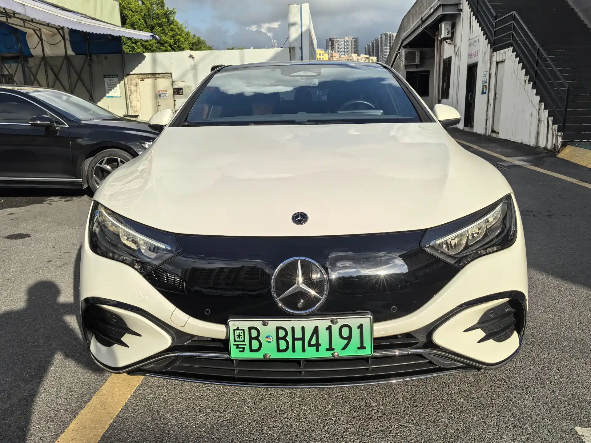 Фото 2 - Mercedes-Benz EQE