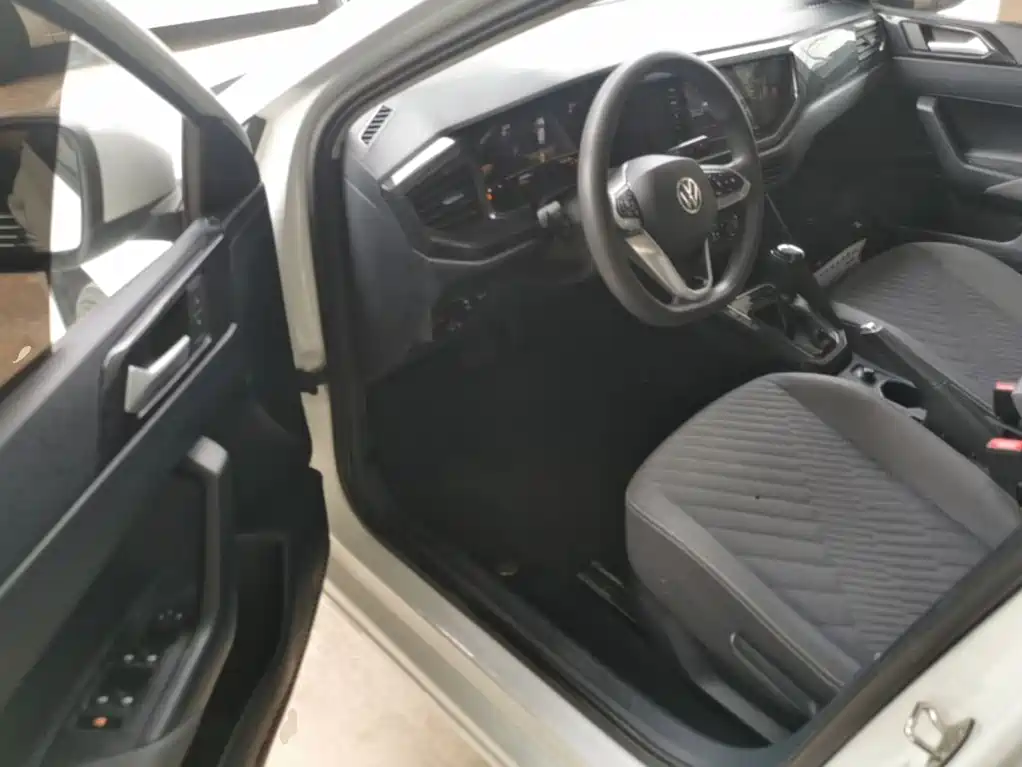 صورة 16 - Volkswagen Lavida