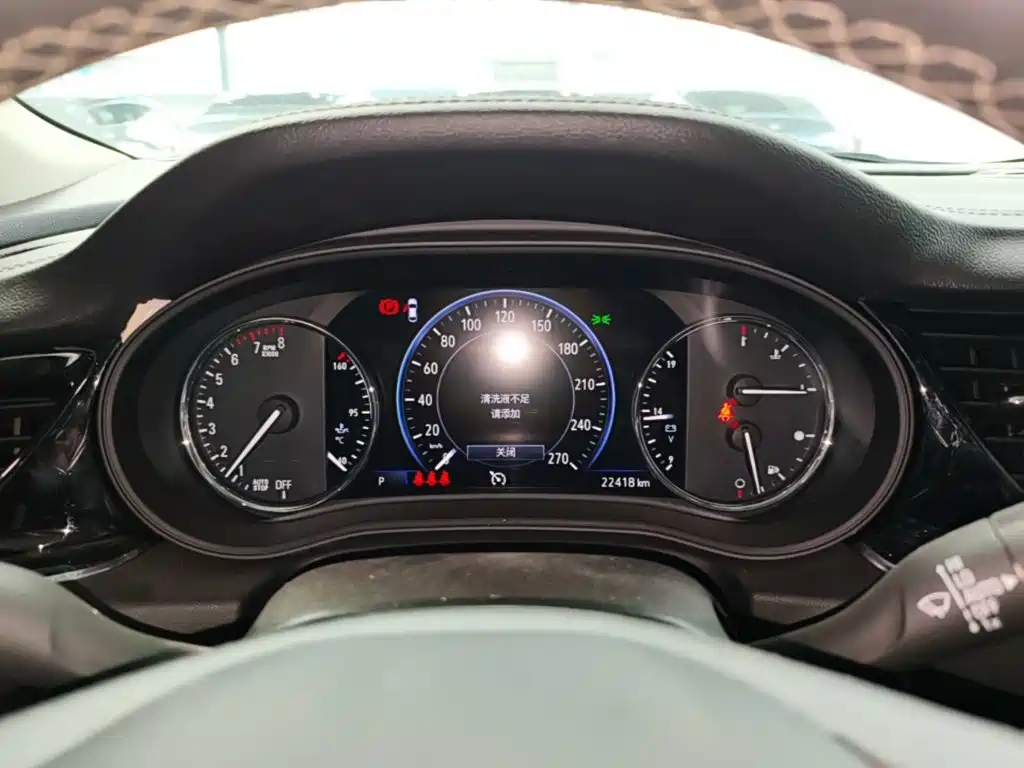 Photo 12 - Buick Regal