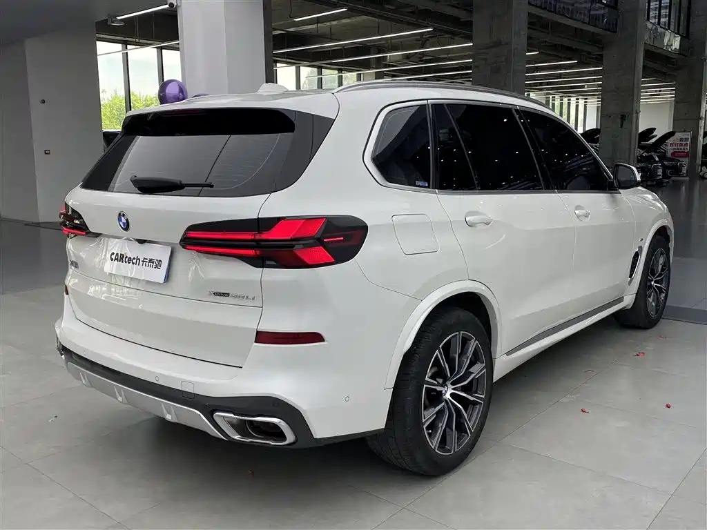 BMW X5 2023 xDrive 30Li M Sport Package фото 4